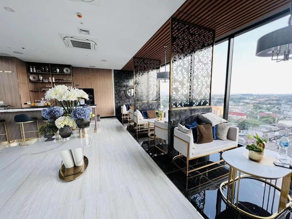 Astra Sky River Chiang Mai Extérieur photo